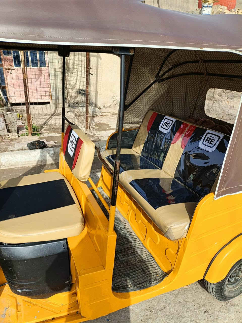 سلام عليكم تكتك البيع مكينه20 مديل19
سعر5ملاين و300 وبيها مجال رقم***********
