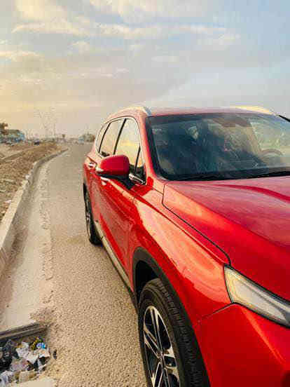 سلام عليكم 
للبيع سنتافي 2023
حادثه موضح بل صور  

بيه صبغ5 قطع  بدون ظربه يعني القطعه ممصبوغه كلها فقط جزء منها 
مواصفات 
كير دكم 
بصمه 
كشن سائق كهربائي 
شاشه كبير تدعم كار باي 
وبعد بيه هواي مواصفات 
مكانها الأنبار هيت 
سعرها 185وبيه مجال 
ماشيه 40mi
 مرقم انبار

الاستفسار *********** هيت
