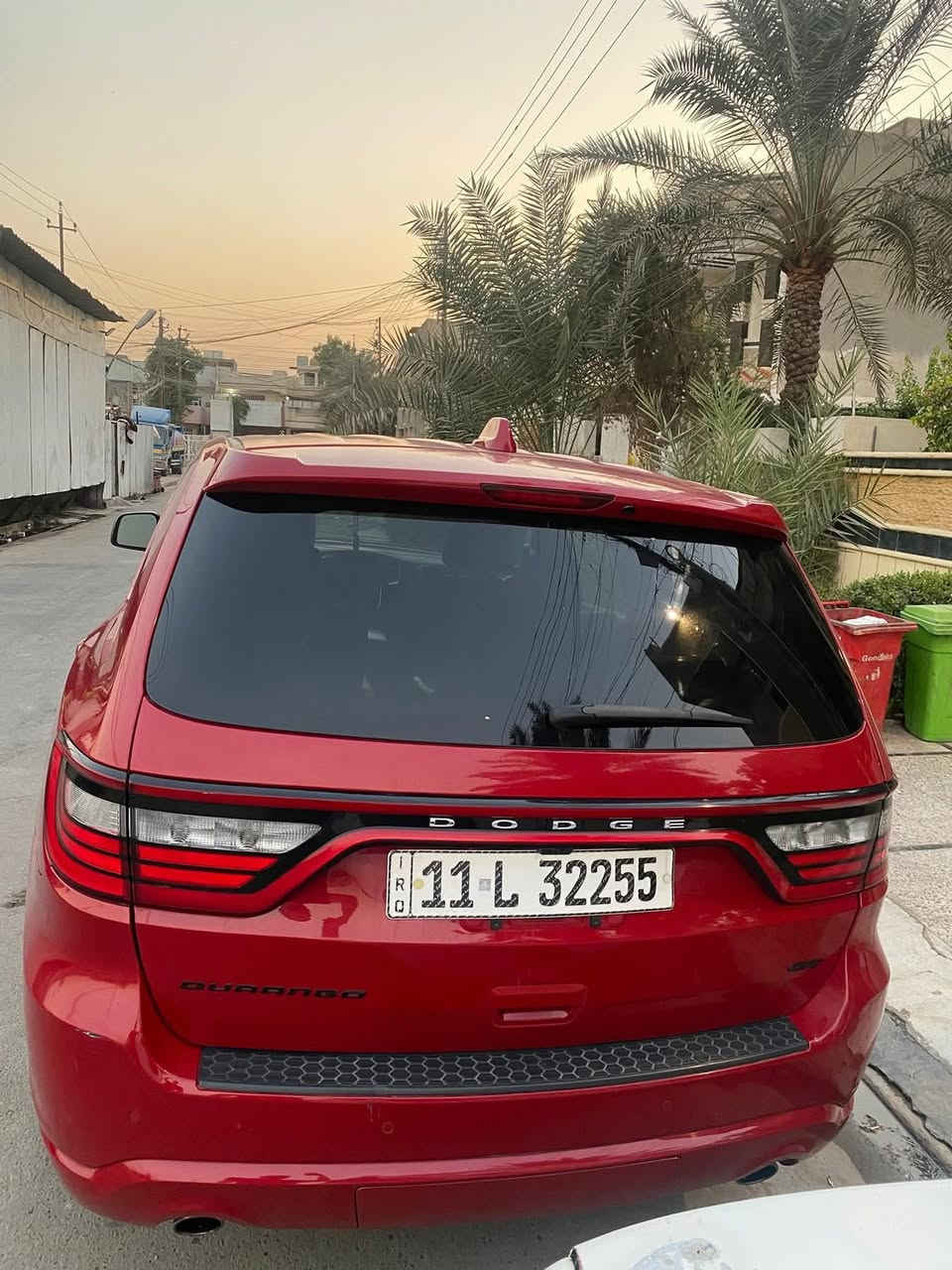 السلام عليكم

للبيع دورنكو 2020 GT PLUS 
وارد امريكي لون احمر دم الغزال ' فول المواصفات
 ماشية: 125 الف 

المواصفات:
- محرك ٦ سلندر 3600.
- دبل اكسل AWD.
- ٧ راكب.
- دواخل جلد اصلي لون اسود مع تدفئة مقاعد امامي و خلفي مع تدفئة مقود.
تبريد ثلاث قطع
- فتحة سلايد في السقف، كاميرا خلفية مع حساس خلفي و رادار توقف ذاتي.
- كشنات امامي كهرباء مع ذاكرة كشن سائق.
- شاشة كامرة 
- تشغيل عن بعد.
- ويل قياس ٢٠ كروم
و باقي مواصفات GT PLUS المعروفة
حادث شبر من الجاملغ الايمن بدون دواخل وتبديل بنيد srt
السيارة عليهة بساتم ١٤ شغل فول وبانزين عادي فقط
رقم بغداد دولي بأسمي 
هزة جديدة
السعر : 240$
مكان السيارة بغداد حي اور 

حادث امريكا مع سونار داخل العراق موجودةالصور داخل المنشور  
للاستفسار ***********
