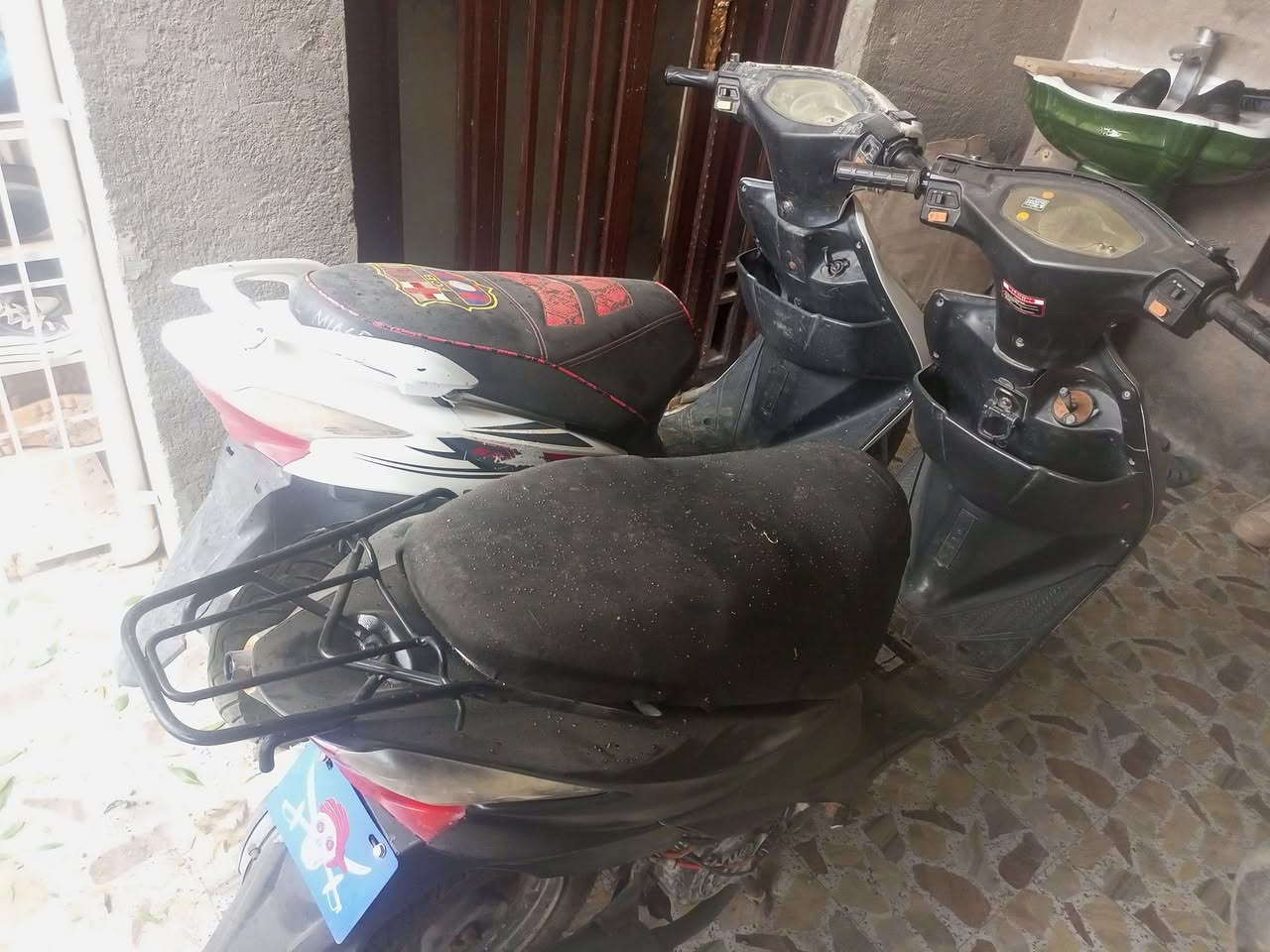 للبيع
ادرس ماليزي 
دراجات ثنينهن شغالات لاتنقيص ولاتبخير ومحرك ناعم كهربائيات كاملة سلف هندر  ابريكات 
نظافة شوفة عينك 
السعر جوة السوك الوحدة 180
الشراي يتصل ***********
مكلف بلنشر
