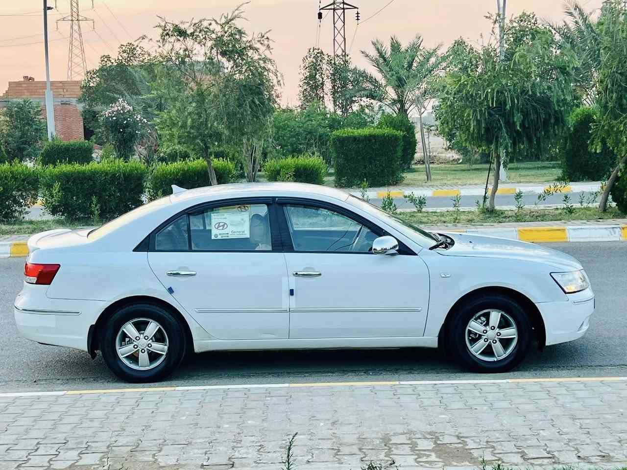 ياالله سلام عليكم سوناتا 2009 خليجي سعر مناسب 105 وبيه مجال رقم أربيل دولي سنويه ورقم جديد سياره خير من الله واحلى من الصور سياره مابيه نقص برغي جاهزه مجهزه بيه قطعتين مبدلات بلادي والباقي مكفول 
كير /محرك/صدر خلفي امامي/تخم تاير/تخم ويل كب/دوشمه/باتري /كله بلشرط
مواصفات
محرك 2400 بدون عيب
بلاجكتور بلادي
كشن جك
جرس تنبيه سرعه
قفل مركزي
اوكس
بلاتوث
ارضيه جلد
داخل اسود ملكي
بجم زنون كامل
وبعد بيه هواي مواصفات السعر المطلوب 105 وبيه مجال مكاني تكريت للتواصل *********** اعتذر من القسط والوعده والمراوس
