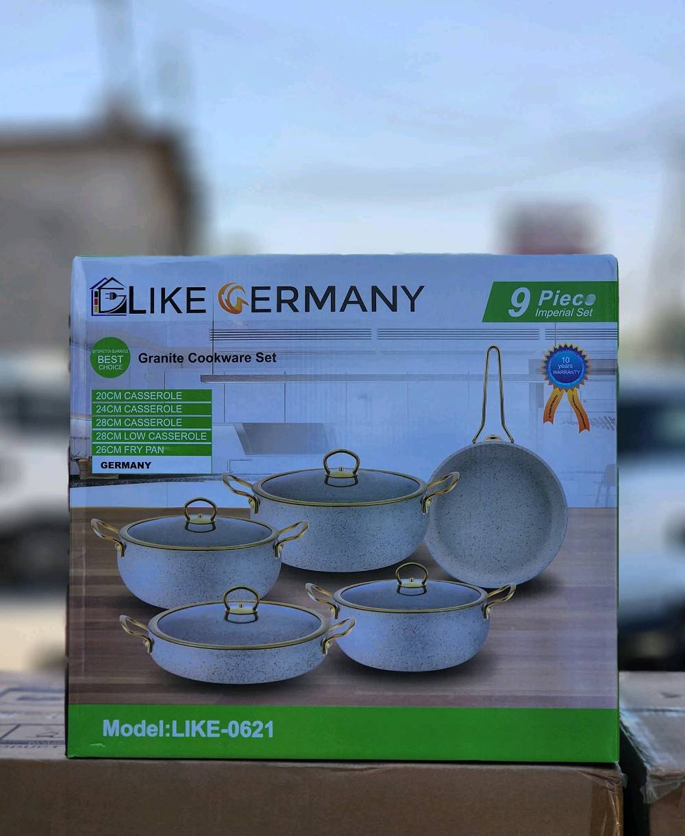 سيت قدور كرانيت زيتي اصلي 
تصميم أنيق وجودة عالية
طقم طبخ متكامل بتصميم راقي ولمسة فخمة، يجمع بين العملية والشكل الأنيق، مناسب لكل المطابخ العصرية.
المواصفات:
طلاء كرانيت عالي الجودة ✨
غير لاصق وسهل التنظيف
توزيع حراري ممتاز لطهي متوازن
مقابض معدنية قوية بلون ذهبي أنيق
أغطية زجاج حراري مع مسكة ذهبية
مقاوم للخدش والاستخدام اليومي
المحتويات:
قدور بأحجام متعددة مع أغطية
احجام 22/24/28/28
مناسب للطبخ اليومي والعزائم
الألوان المتوفرة:
أسود كرانيت
أبيض كرانيت
اختيار مثالي للي يحب الجودة والشكل الفخم بنفس الوقت 👌
جاهز يضيف لمسة تميز لمطبخك 🍳✨