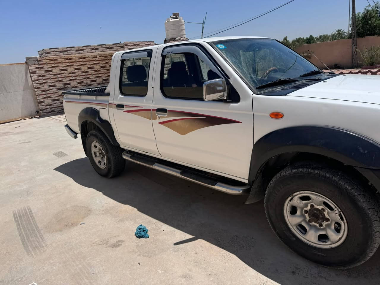 فور ويل نيسان شبوط موديل ١٤ مكفوله كفاله عامه ماعدا الباب البدي مصبوغ تبريد ثلج مكينه بلاد بانزين سياره بسمي مداور ثاني يوم سياره مال شغل عنون كربلاء ***********
