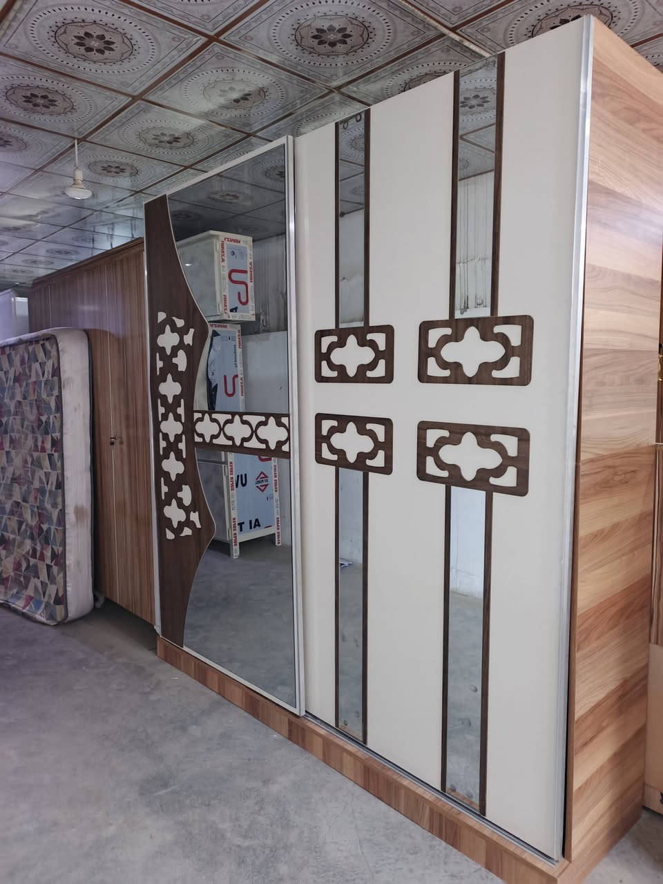 اثاث منزالي لبيع  العنوان كركوك حي النصر قرب مستشفى الولاده ول اطفال***********
***********
