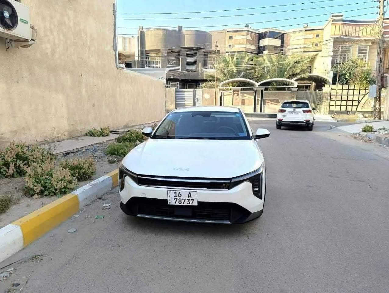 السلام عليكم K4 موديل 25
محرك 2000 دوش رقم شهداء ماشيه 19الف 
حادث فقط بنيد صور الحادث مرفوقه مع المنشور 
مواصفات بصمه 
بصمه ابواب بصمه جنطه مع حساس قتراب تشغيل عن بعد دخول ذكي لد امامي خلفي شاشه متصله سايد ابريك اوتو دكمه فول تحكم ستيرن فول قياده ذاتيه كامره خلفيه دقه عاليه كامره رادار مع حساس اوتو ستوب 
العنوان ناصريه السعر 165 وبيه مجال للاستفسار ***********
