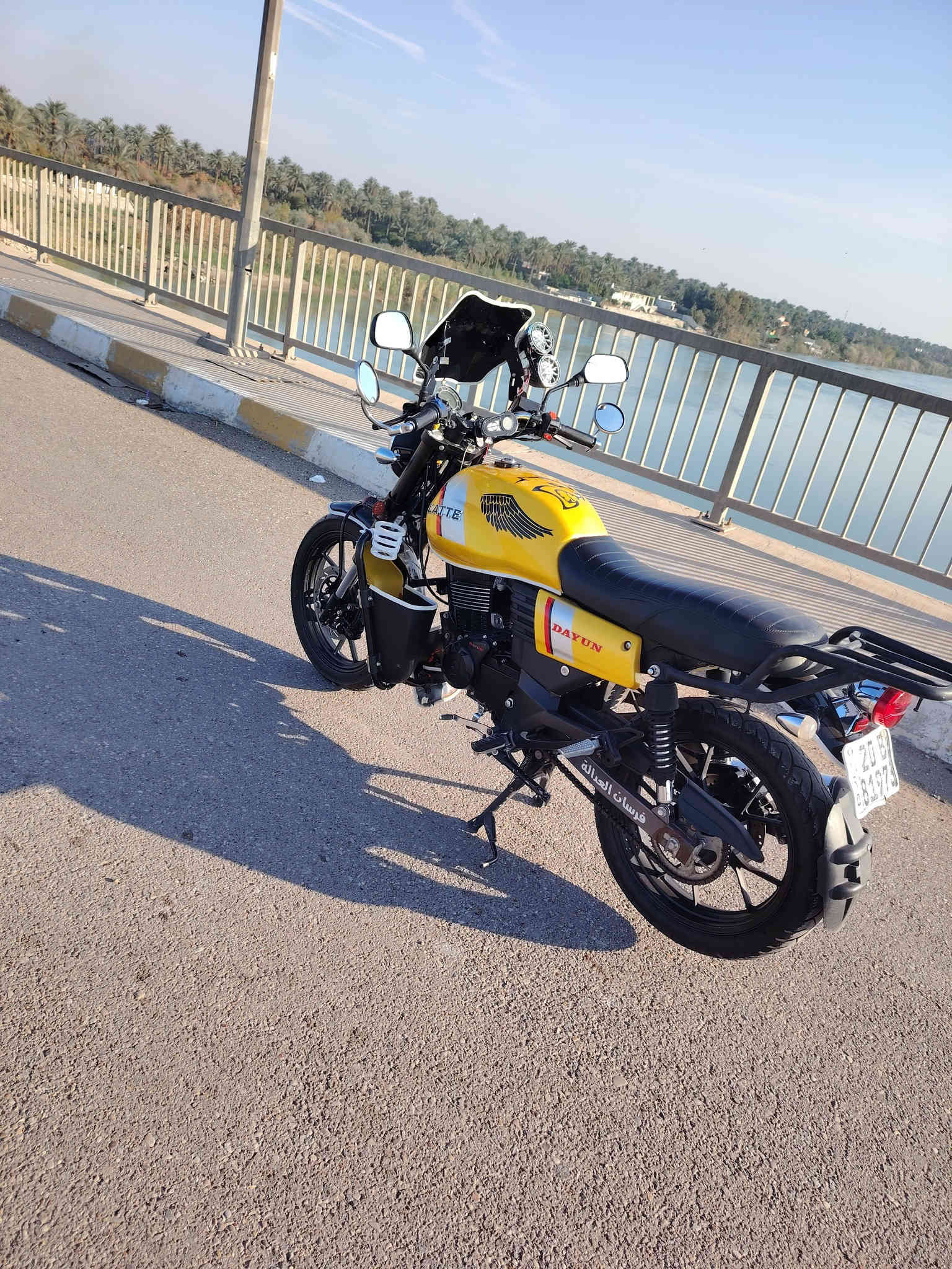 سلام عليكم 
للبيع دراجه دايوان لايتي  موديل 23 مرقمه ديالي 
مزوده سماعات لدات 
نضيفه ماشيه 8527 يعني بعده زيرو 
تايرات جدد دسكات جدد 
سنويه بسمي تحويل ثاني يوم 
مكاني بغداد 
*********** واتساب
