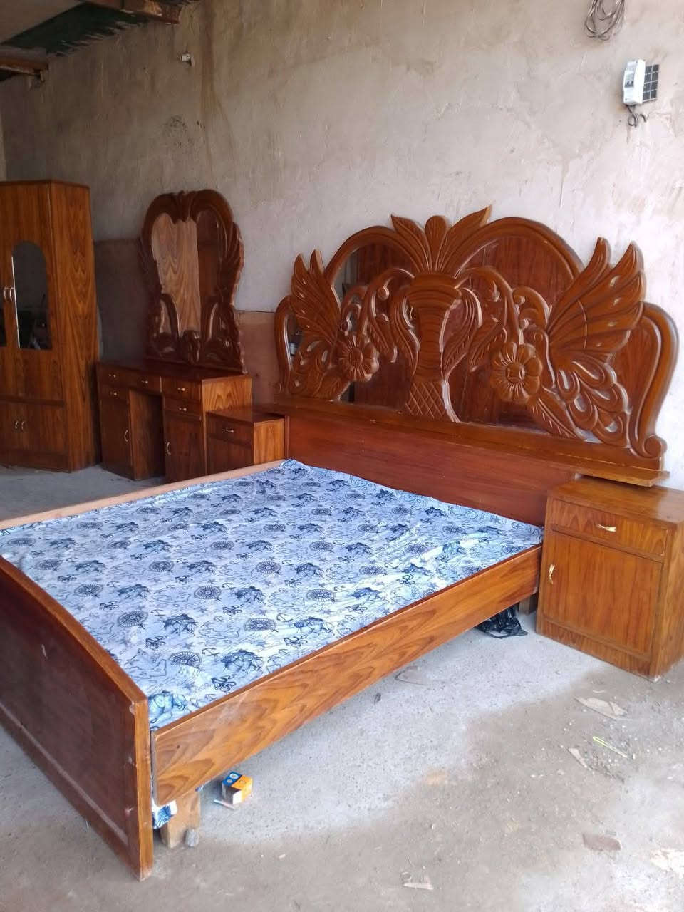 سلام عليكم غرفه تفصال شغل ثكيل تزكام صاج دخل وخارج والسعر 🔥650مكاني بغداد شعله  موجود توصيل بغداد وطرافهه فقط للحجز والاستفسار خاص


**إذا كنت صاحب هذا الإعلان وتريد حذفه لأي سبب، رجاءا أرسل رسالة إلى الدعم الفني**