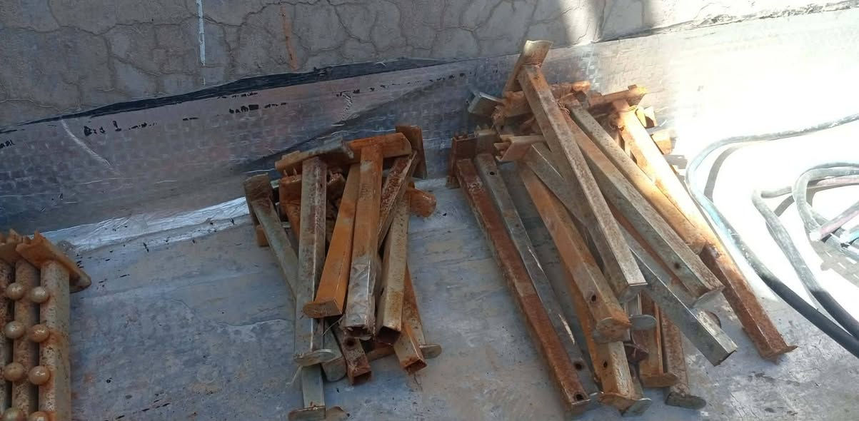 زوج ميلكانات مع مساطر وستاندات للبيع
سعر المساطر ع 4 الاف و الاستاندات ع 500 دينار


**إذا كنت صاحب هذا الإعلان وتريد حذفه لأي سبب، رجاءا أرسل رسالة إلى الدعم الفني**