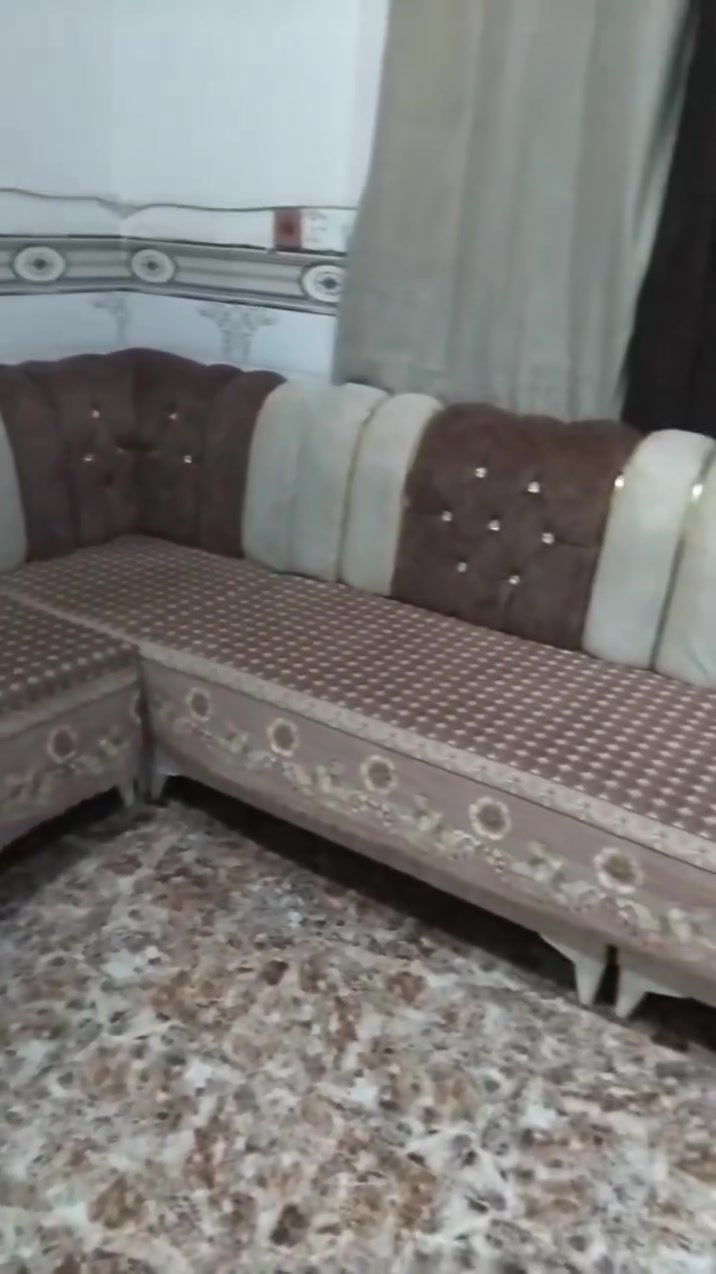 ديوان فول نضافه مابي إي عيب شرط الفحص السعر 275 وبي مجال للشراي ديوان لكطه


**إذا كنت صاحب هذا الإعلان وتريد حذفه لأي سبب، رجاءا أرسل رسالة إلى الدعم الفني**