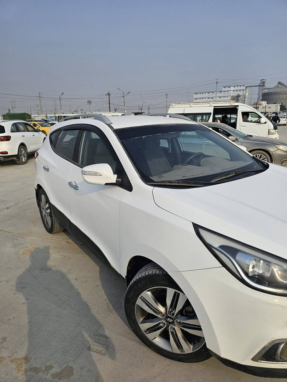 توسان 2014 خليجي للبيع
 •الممشى: 132,000 الف كم
 •الملاحظات: نص باب صبغ + بارد بخشم    
                   البنيد والباقي مكفول                
 •المحرك: 2000 دوش
      • الرقم : بغداد مشروع وطني
 •السعر: 155$
 •المكان: بابل – المركز
 •للتواصل: ***********
