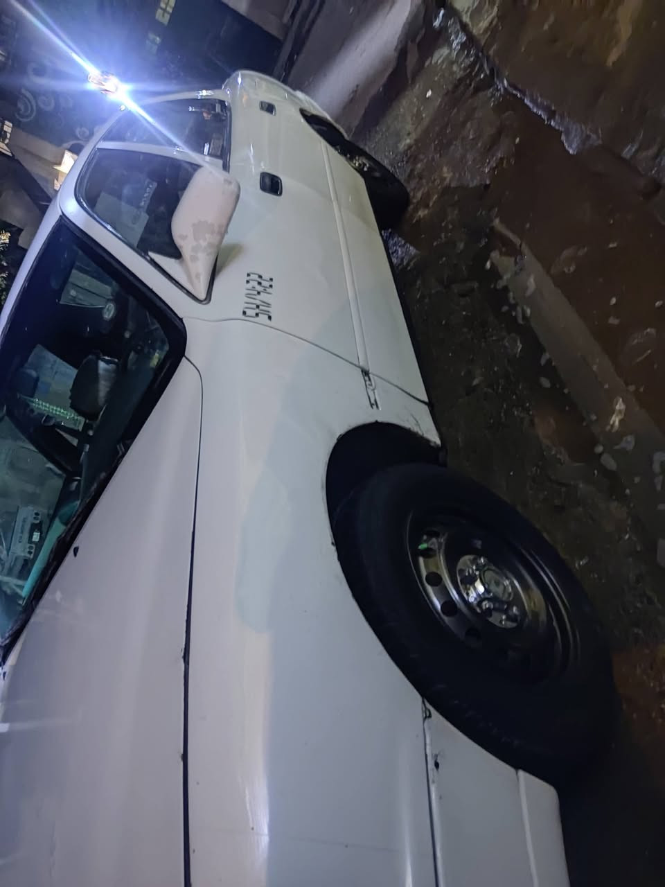 كامري مديل 94 رقم نكليزي  محرك 4 ابو الجف مكانها بغداد  عوزها مشط ستيرن ترهم مراوس بكروسيدا  سيارة بلاديه  محرك كير خير من الله تخم تاير ويل كارتون ***********
