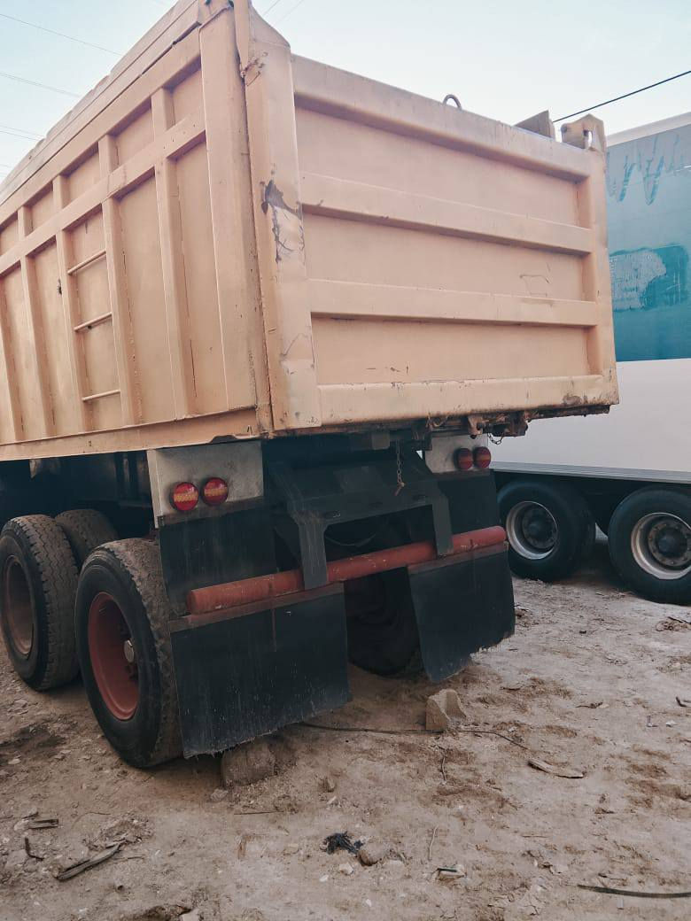 السلام عليكم عربانه للبيع شاصي حدادي السعر 70 ورقه وبيها مجال مكلف بالنشول للاستفسارا***********@@***********
