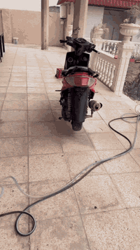 سلام وعليكم شباب سكنس فحل لبيع دراجه حلوه لمكينه مافتوحه سعرها 900 وبيها مجال او ￼مراوس بجبلي رقم ***********
