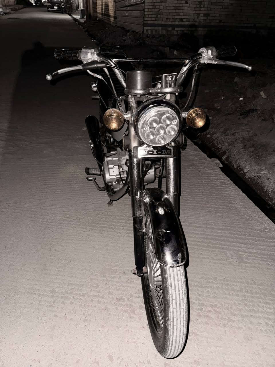 دراجه ايراني للبيع موديل 19 اوراق اصوالي ما متواجد  ب خاص رقم التلفون ***********
