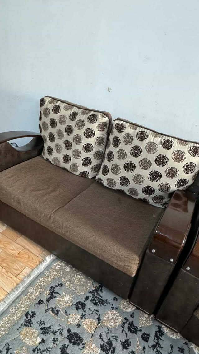 السلام عليكم تخم للبيع نظيف مابي شي السعر ٢٥٠ وبي مجال الشراي يتفضل خاص العنوان مجمع زهور بغداد السكني مستعجلين كلش عليه


**إذا كنت صاحب هذا الإعلان وتريد حذفه لأي سبب، رجاءا أرسل رسالة إلى الدعم الفني**