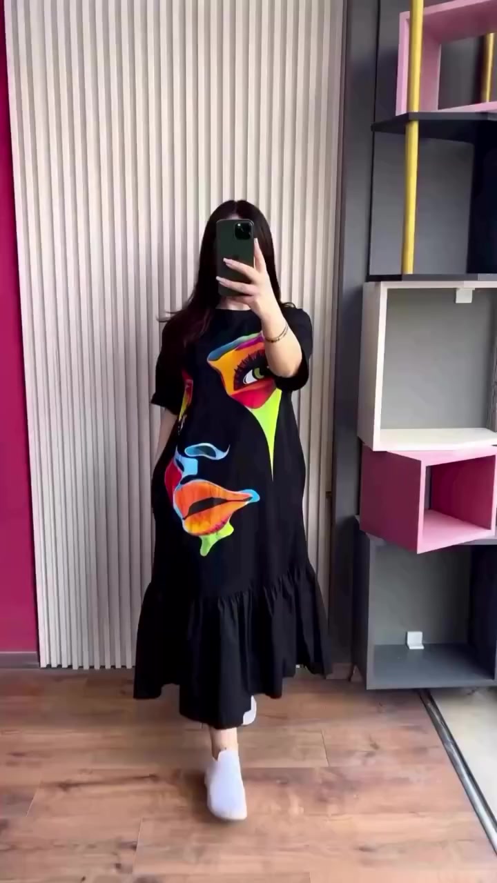 تألقي في صباح العيد بطلة ربيعية ناعمة! 👗✨
اخترنا لكِ فستاناً بخامة "سي واي" الراقية مع طباعة ديجيتال مميزة، ليضيف لمسة من البهجة على إطلالتك في كل اجتماعاتك العائلية.
📏 المقاسات المتوفرة:
• مقاس 1: (65 - 85 كيلو)
• مقاس 2: (85 - 100 كيلو)
📍 موقعنا: بغداد - كرادة خارج - داخل مجمع مختبر الأوائل الطبي.
🚚 توصيل متاح لجميع محافظات العراق.
📩 احجزي إطلالتك الآن عبر الرسائل!
#العيد #أزياء_العراق #فاشن #كولكشن_العيد_والمناسبات


**إذا كنت صاحب هذا الإعلان وتريد حذفه لأي سبب، رجاءا أرسل رسالة إلى الدعم الفني**