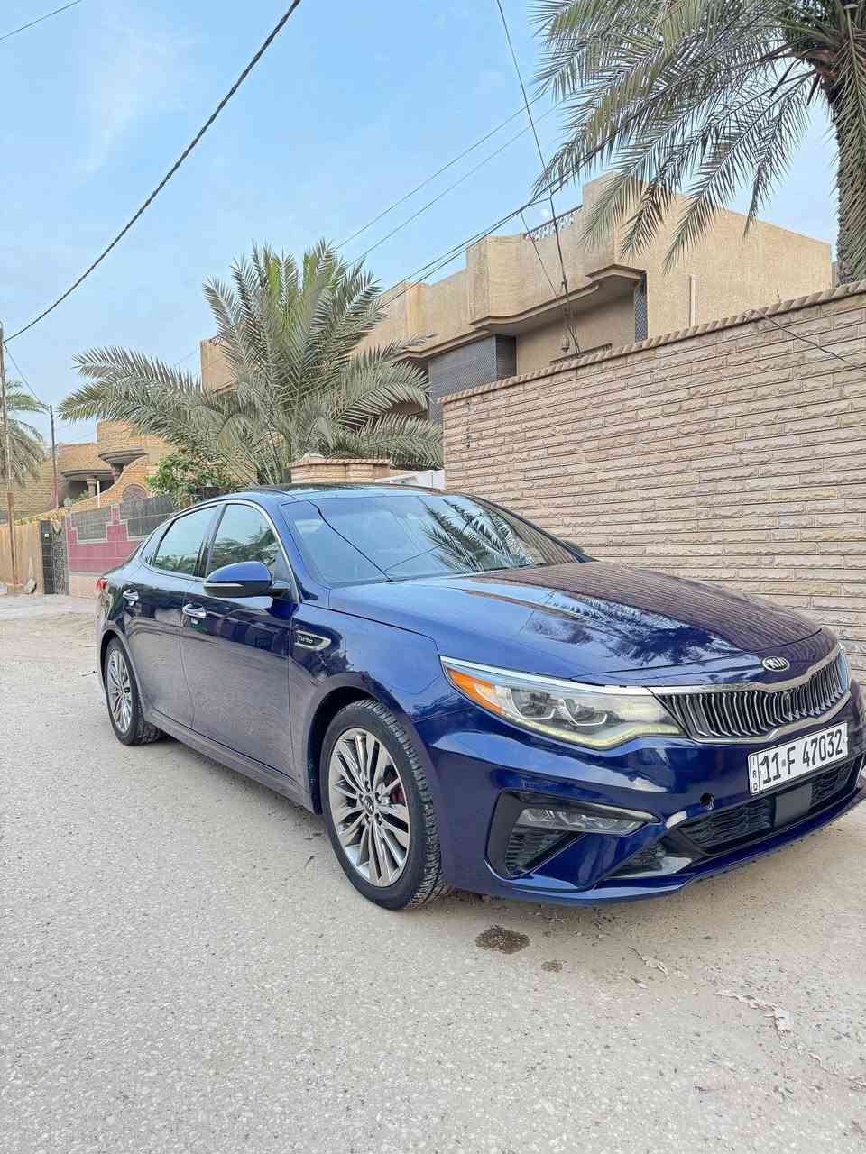 اوبتما 2019
.  فوول اعلى فئه  SXL
محرك2000تيربو✈️ 
حادث جاملغ وبنيد بدون شاصي ولغد 
وبيها بارد شي قليل باب خلف السائق 
—رقم بغداد  .. مكانه بابل
***********
