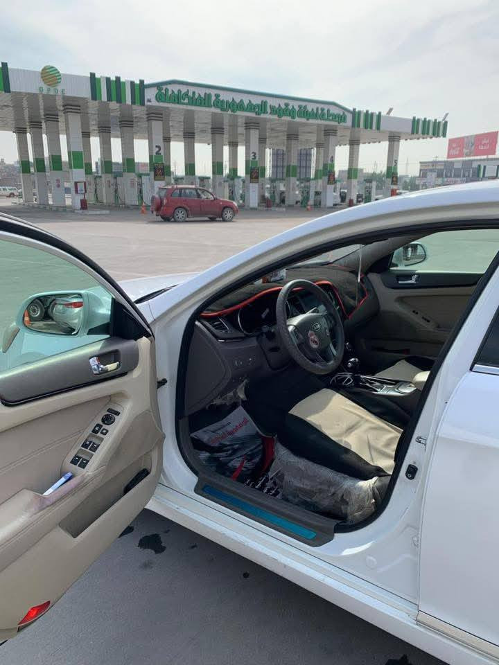 مكلف على النشر 
السلام عليكم ورحمه الله وبركاته سيارة كيا كادينزا 2010 خليجي رقم اربيل الدولي بأسمي سنوية وهزة جديدة السنوية لسنة 2030 بيها جاملغ أمامي نفسه معمر ومصبوغ وعندك الدعامية الوره والكدام يحتاجلهن شوي ترتيبات والباقي كله مابي شي والكير والمحرك كفالة
والسعر 75$ وبيها مجال والشراي يتصل وعلى عيني وراسي وهذا الرقم ***********
