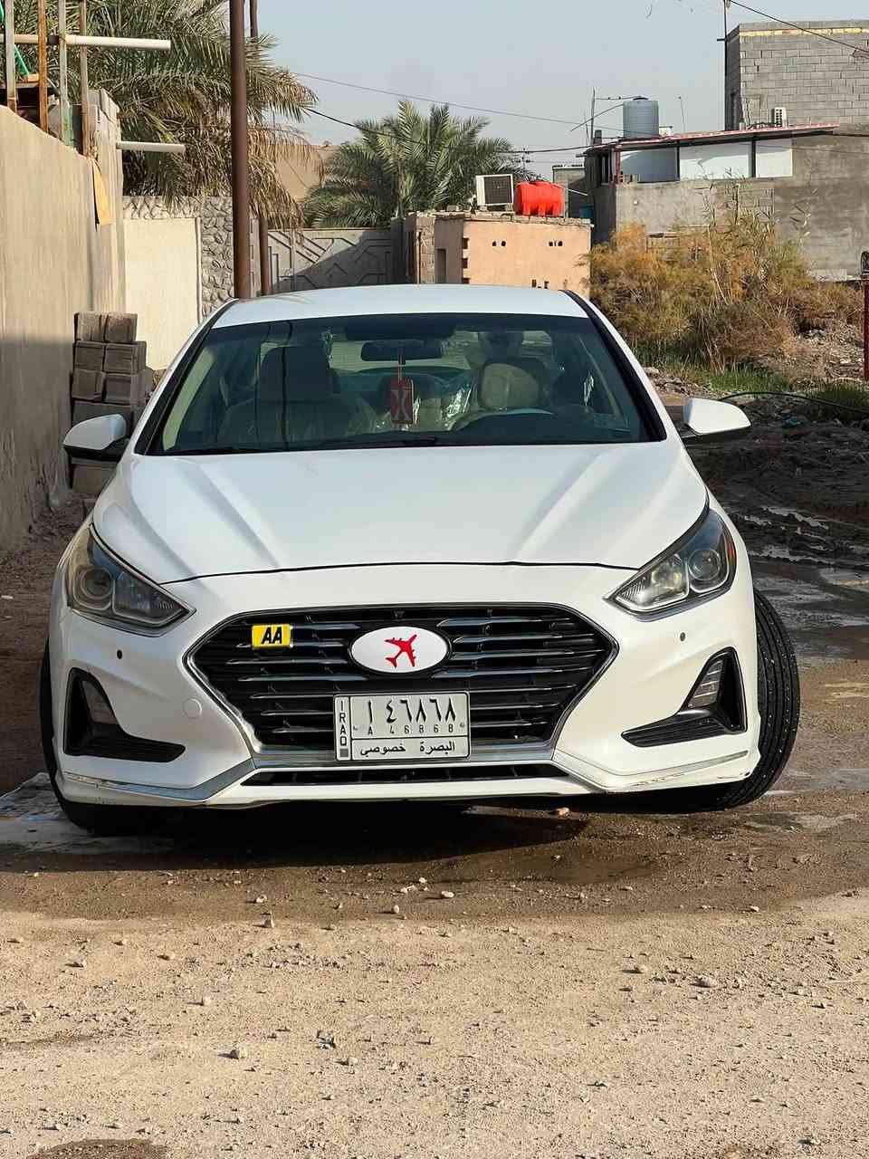 سلام عليم سوناته لبيع وراد أمريكي بيه بنيد مبدل بدون ضرر داخلي بيه بارد كد شبرين بل مدكر لأمامي مكاني بل بصره كرمت علي ابو صخير سعره 133  بيه مجال قليل وكاله بسمي عالم ***********
