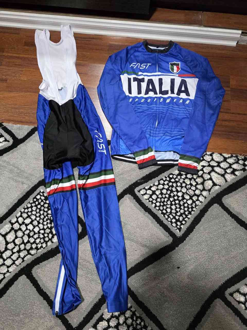 سلام و علیکم
ای داخل صورە سعر 10الف 
قیاسات مکتوب


**إذا كنت صاحب هذا الإعلان وتريد حذفه لأي سبب، رجاءا أرسل رسالة إلى الدعم الفني**