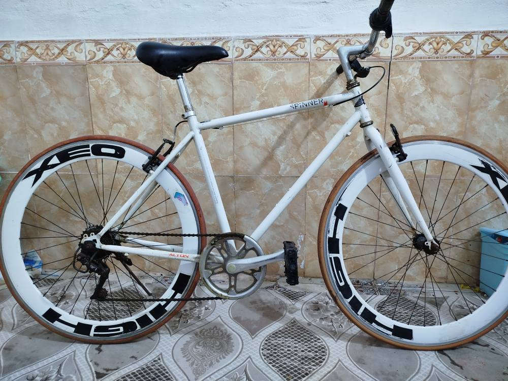 دراجه هوائيه 
نوع (سبنر)
بحاله ممتازه ناصرية, ذي قار


**إذا كنت صاحب هذا الإعلان وتريد حذفه لأي سبب، رجاءا أرسل رسالة إلى الدعم الفني**