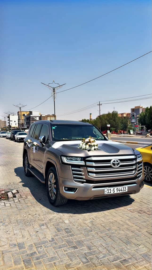 لاندكروز ٢٠٢٣ vx توربو ساز 
مكفولة
ماشية ١٠٦ الف 
للبيع او مراوس بسيارة اقل 
مكانها السماوة و رقم بغداد شبه مميز 
***********
