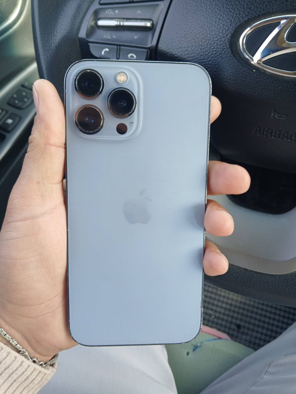 13 PROMAX 
بطارية 79% 
ذاكرة 256 
الجهاز ممفتوح ولا مستبدل بي اي قطعة .

اريد مراوس ويه جهاز  14PROMAS


**إذا كنت صاحب هذا الإعلان وتريد حذفه لأي سبب، رجاءا أرسل رسالة إلى الدعم الفني**