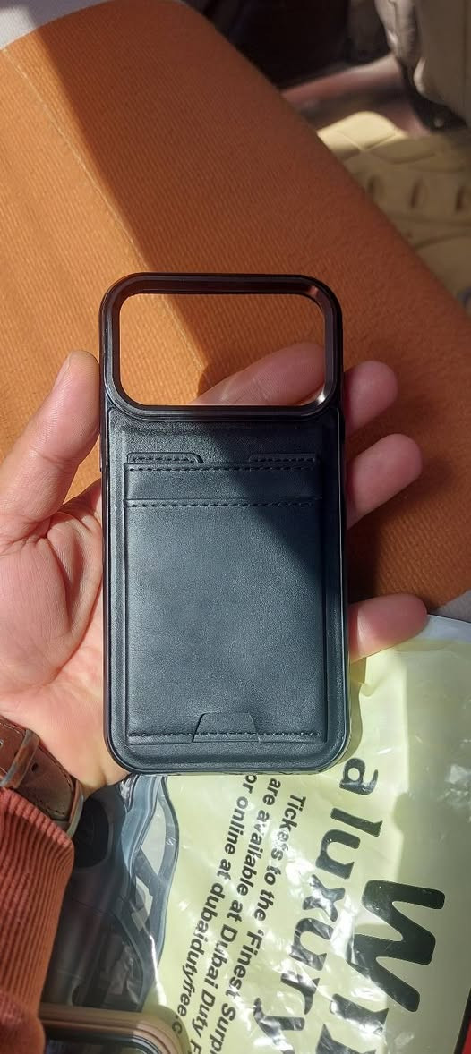 كفرات أيفون 17  أصليات وجديد مامستخدمات 
السعر 25 وبيهن مجال المراسلة علئ الخاص.


**إذا كنت صاحب هذا الإعلان وتريد حذفه لأي سبب، رجاءا أرسل رسالة إلى الدعم الفني**