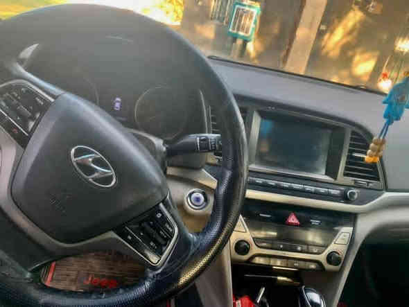 من رخصت الادمن.... السلام عليكم شباب...
النترا ٢٠١٧ امريكي فول عده الفتحه مكينه ٢٠٠٠ دوش بيه خيط تبخير بسيط قليل سياره صافيه كير مكفول حداديه نظيفه سياره بيها ٣ قطع بنيد وجاملغ وباب خلفي ونص لجاملغ لخلفي وبينه سونار وين ماتريد اخذ رقم سياره اربيل لسنويه ٢٠٢٦ يلا تسقط بعدها بشرط ثاني يوم تحويل ومعروفه موصفات النترا تحكمات جهتين شاشه تبريد تدفئه رادارات ماشيه ١٦٨ الف ميل .... مكان السيارة أطراف بغداد ع سريع الدولي...... 

السعر ١١٥ ورقه وبيها مجال واسف ع الاطاله تحياتي الكم...
للإستفسار... ***********
