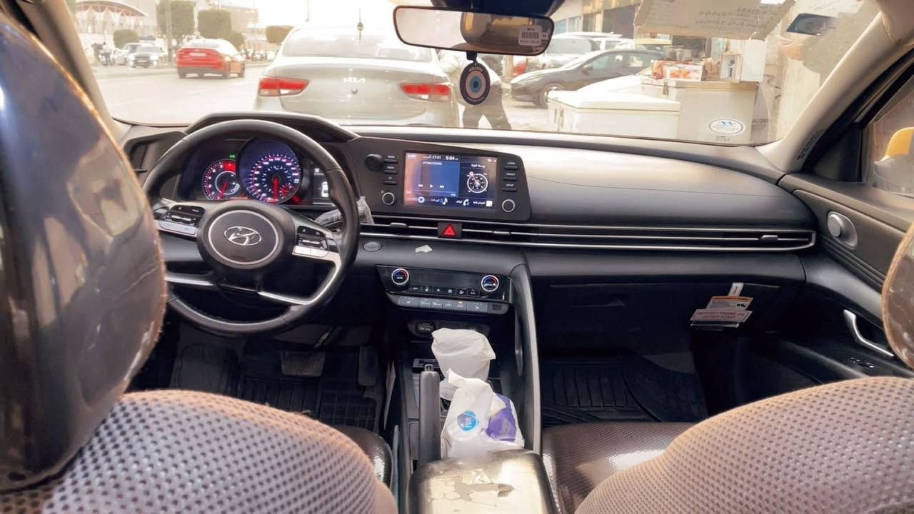 النترا 2021 امريكي 
فول موصفات 1على1 
تشغل عن بعد 
حسات امامي خلفي 
تحديت مسار 
نقط عميه
توقيف ذاتي
سياقه ذاتيه 
تخم تاير جديد 
حداديه جديده 
مصفر هيئه وغرامات
رقم بغداد بإسمي تحويل 
سيارة جديده جدا سعرها معقول بلعافيه ع الياخذها 

مكان السيارة بغداد 
رقم صاحب السيارة 
***********

السعر :: اطلبه بالتعليقات يصلك خاص 📩

#ادارة_الصفحه ⚡

ملاحظه / 🔴
مدير الصفحه غير مسؤول عن بيع وشراء واصوليات السياره نحن صفحه لعرض السيارات فقط.
