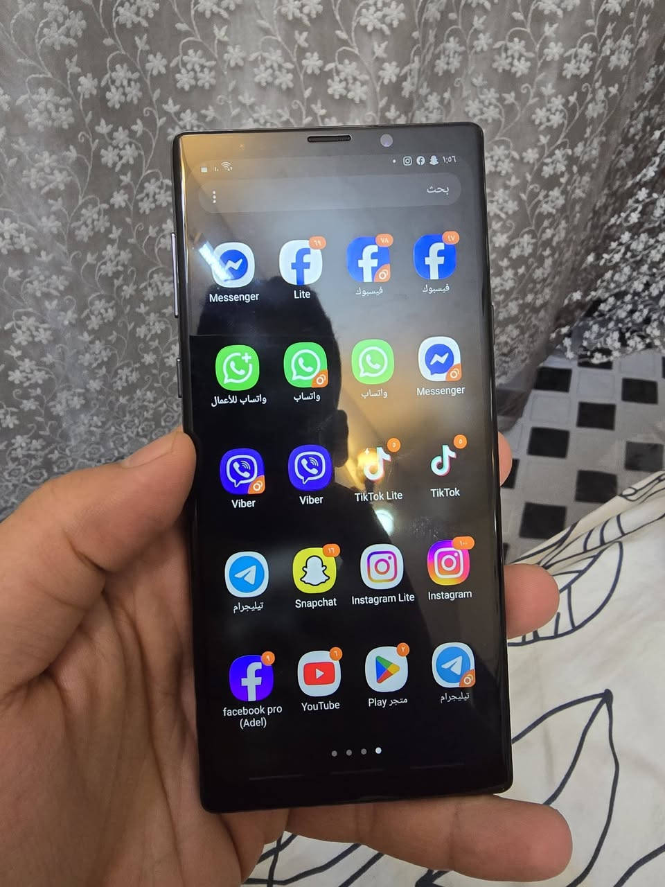 نوت ٩ البيع جهاز كلشي مابي بس مدل شاشه عدله فقط سعر ١٥٠ وبي مجال عنوان بغداد العبيدي ***********
