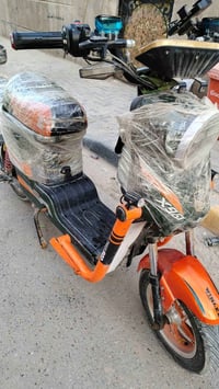 دراجه شحن اكس 900 رايده ب400 وماتله بهاذا السعر هيج نوعيه الشراي يتصل ...