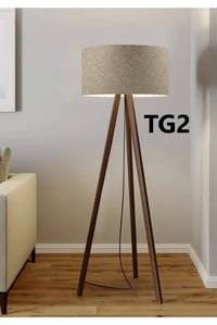 عندي تصفية بضاعة مخزن ملابس تركي المنشأ وتيبلامات وانواع الهدايا لمن ي...