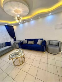 تخم ٧ مقاعد • نظيف جداً • بسماية السكني