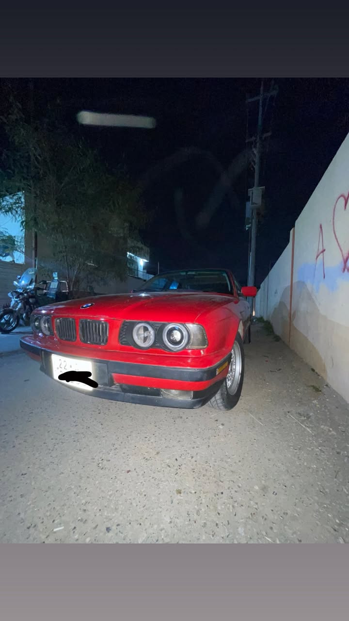 بي ام موديل 1989 محدث 95 فول فول بس كير عادي
تبريد سلايت سنويه جديده الى 2030
شرط التحويل و الوكالة رقم اربيل 
وبي دفتر بنزين مكاني كركوك سعرها 55 بي مجال 
ترايك الى بصره 
***********رقم موبايل
