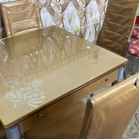 معرض النورين • ميز طعام مستخدم • كراسي ٢