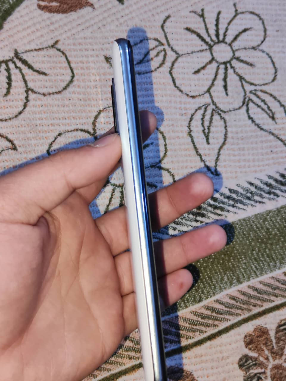 للبيع -  MI  11T PRO
🔹 المواصفات:
▪️ استعمال شخصي ونظيف جداً
▪️ ذاكرة  256
▪️RAM 12

▪️ كارتون الجهاز الأصلي
▪️ كامل الملحقات 
▪️كفر هدية 

✨ الجهاز بحالة ممتازة جداً
▪️شحن سريع جدا 120 واط
💰 السعر:  خاص او تواصل مع رقم
📞 للتواصل *********** عنواني بغداد / مدينة الصدر / لا يوجد توصيل
