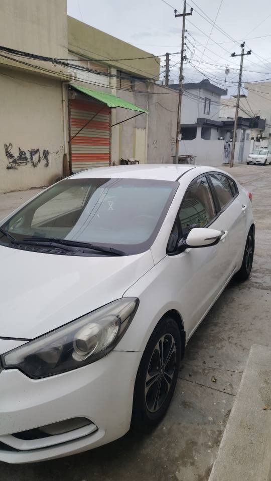 كیا سیراتو 2014شكل جدید خلیجی
كیر اوتوماتیك ومحرك 16دووش محرك وكیر بشرط روبع بونیت روبع جاملغ صبغ بدون ای دواخل احسب كلین
سیارة فوول مواصفات ماعدا سلایت
نظام ABS
تحكم استرین
لایتات اوتو
اربعة جام كهرباء
فولیوم سوكان
نظام ECO
مرایة كهبربائی
نظام تراكشن
اثنین سویج بلادی موجود
سیارة رقم اربیل سنویة جدید
تحویل و وكالة بشرط 
سیارة جاهز مال بیت اربعة تایرات جدید
مكاني كركوك
رقم موبایل :***********
سعرر:109
بطاقة بنزین هم بي كركوك, العراق
