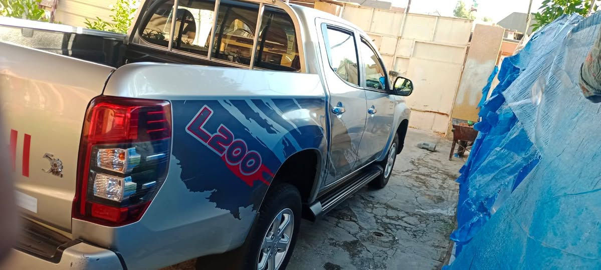 للبيع ميتسوبيشي موديل ٢٣ رقم بغداد كاز فول اوتوماتيك فور ويل محرك ٢٥٠٠ سوبر سياره جديده مكفوله كفاله عامه ماشيه 75 ألف السعر المطلوب 220 ورقه
العنوان بغداد الزعفرانيه. 
*********** بيه واتساب

