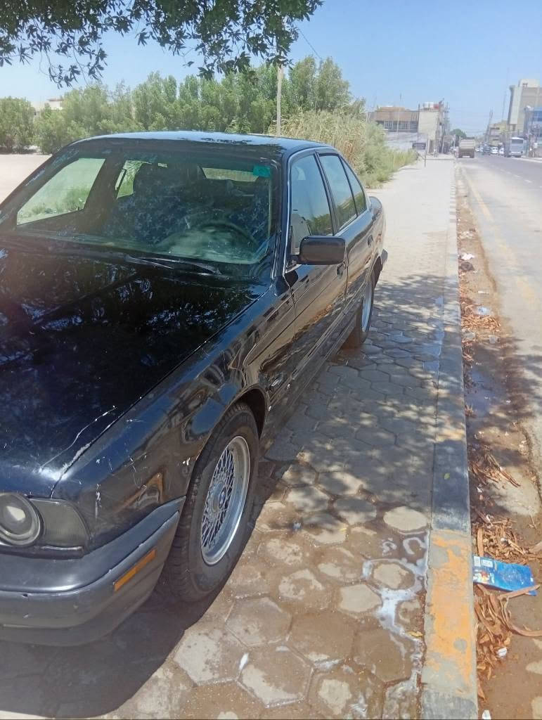 سلام عليكم شباب  BMW للبيع 
 535 
مكينه  مفتوح  
كير اوتماتيك
مديل 1994
بجم عريض
كهربائياته كله شغاله 
كشنات اسود جلد بلادي 
جام كهرباء 
دركهm
ويل خليه اصلي 
منضومه زنون جديده 
رقم ديالى نكليزي 
سعرها 36 وبيها مجال

الرقم 

***********
مكلف بل نشر النجف, العراق
