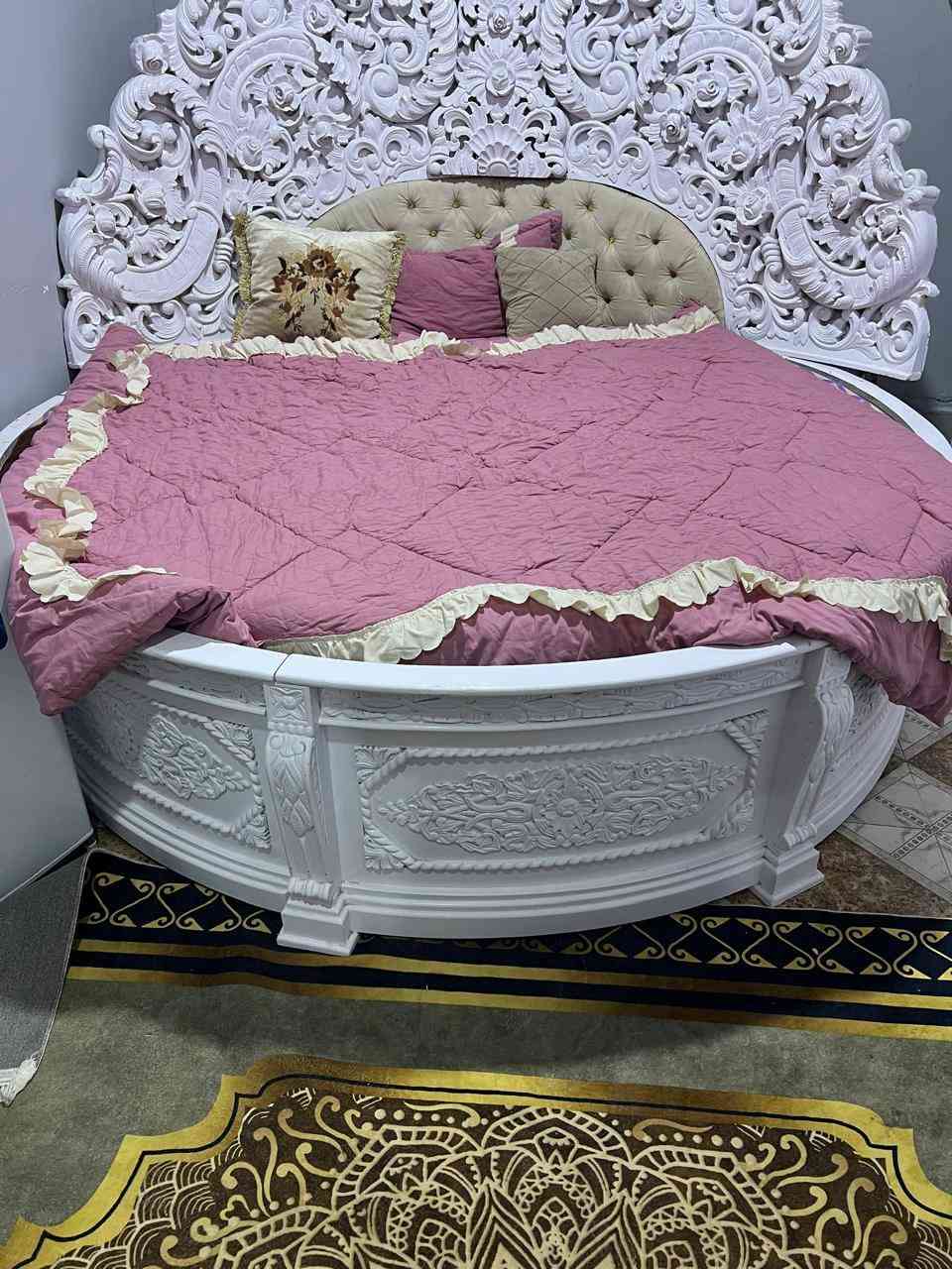 سلام عليكم غرفة نوم كويتيه غرفه جديده احله من صوره مكاني البصره الهارثه سعر١٨٠٠ وبيه مجال***********
