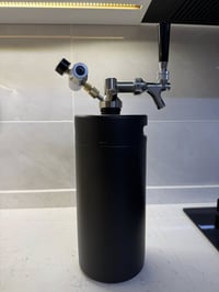 غراضها كامل • أنطوني • إلكترونيات