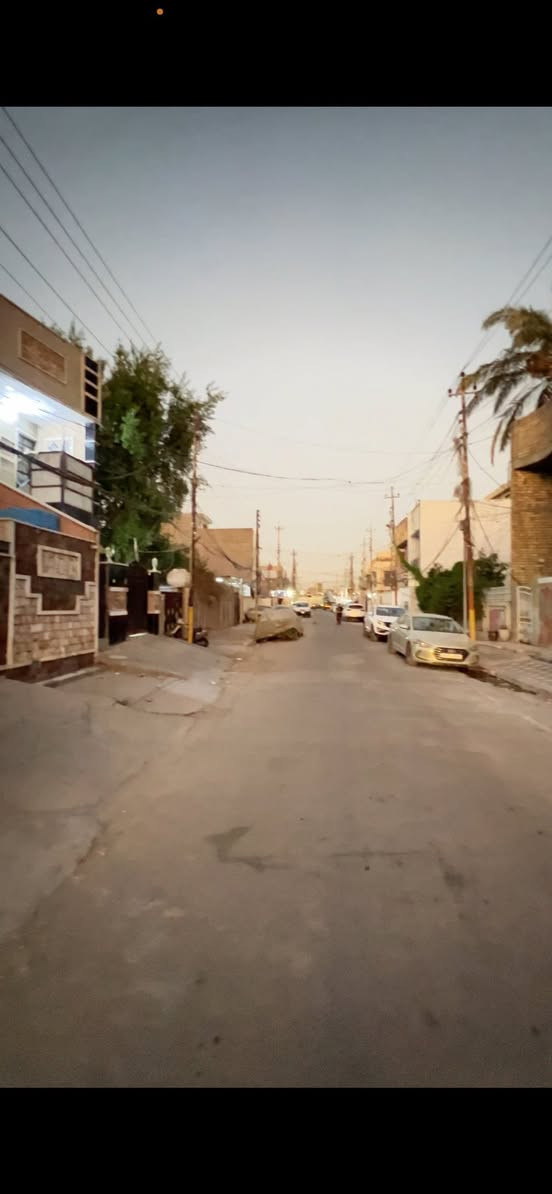 دار للبيع الشعب منطقة الشعب التجار   بناء قديم المساحة 117.50 متر الواجهه 5 النزال 23.50 للأستفسار الاتصال على الرقم (***********)🏠 ‼️
