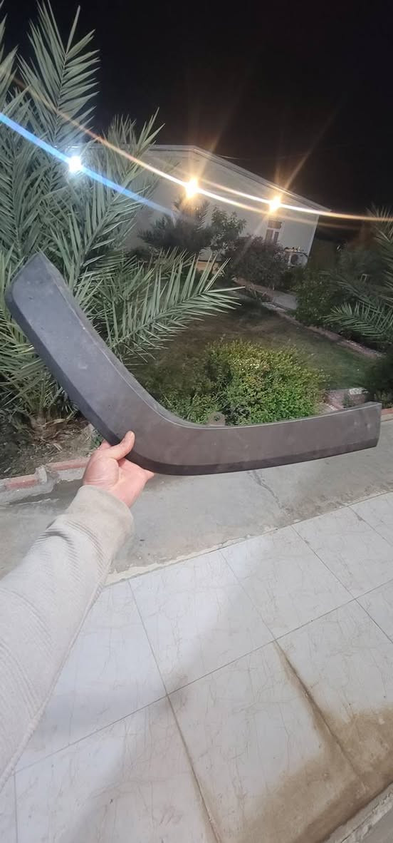 السلام عليكم يوجد غراض سياره راف فور  ابلادي
العنوان ديالى 
الشراي يتصل ***********
