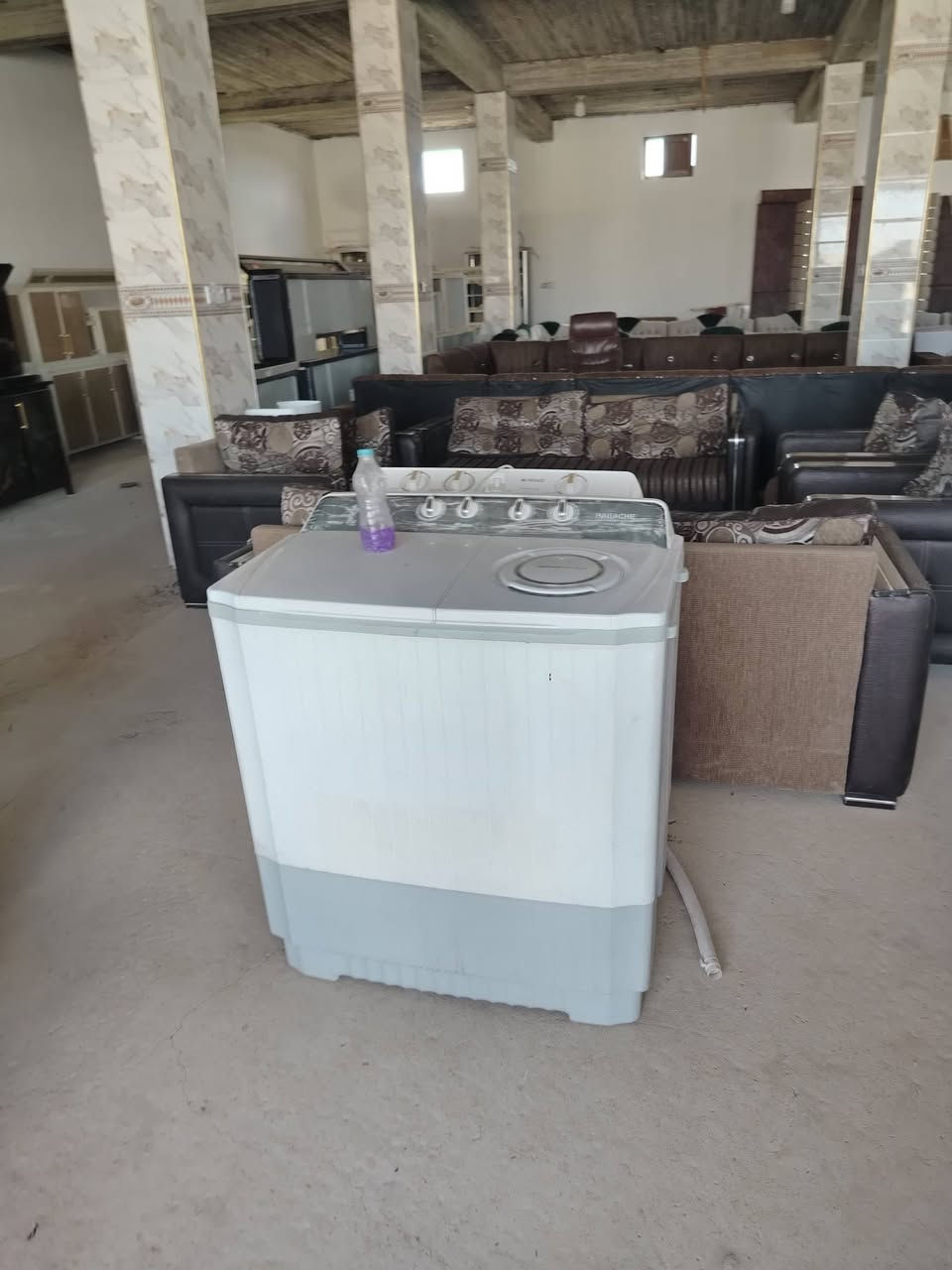 محلات علاء عتش العنوان الكرابله قرب ميزان حجي غسان *********** كلشي موجودسعر رخيص
