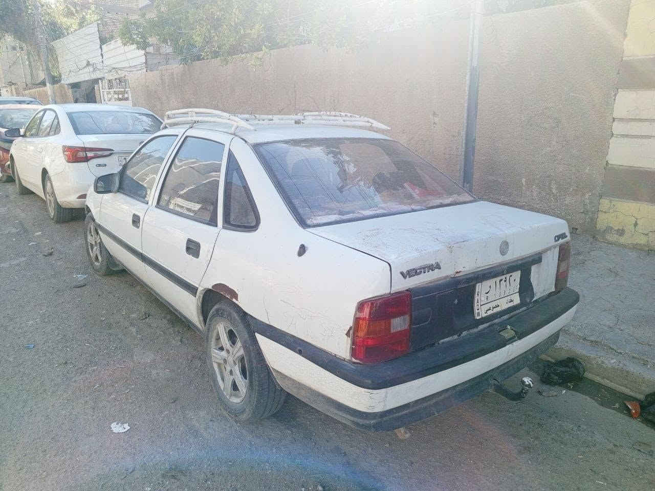 اوبل فكترا محرك 1600 بغداد كير عآدي موديل 1990 بدون تبريد بااسمي سنويه نهايه ا2026 السعر 30ورقه للتواصل خاص واتساب  رسائل ***********
