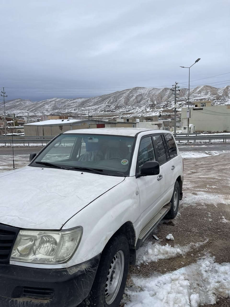 مۆنیکا مۆدێل  ٢٠٠١ نمونە لە جوانی 
مواسەفات تەبرید مەرکەزی سەلاجە  جام کارەبا هۆک  شاشە ئایپاد  ئاوێنە ئۆتۆو. زۆر مواسەفاتی تر سەیارەکە حیزام سبوغە سەقفی کەمەک تەحدیلی هەیە من بە عام ئەی فرۆشم. رەقەمی نوێیە. گێر و مەکینەو دەبڵ ئەکسڵ بە شەرت  تەقەو رەقەو  هەمو. شتی بە شەرت بەناوکردنیش بە شەرت 

نرخ:٩٢ و مەجال 
***********
