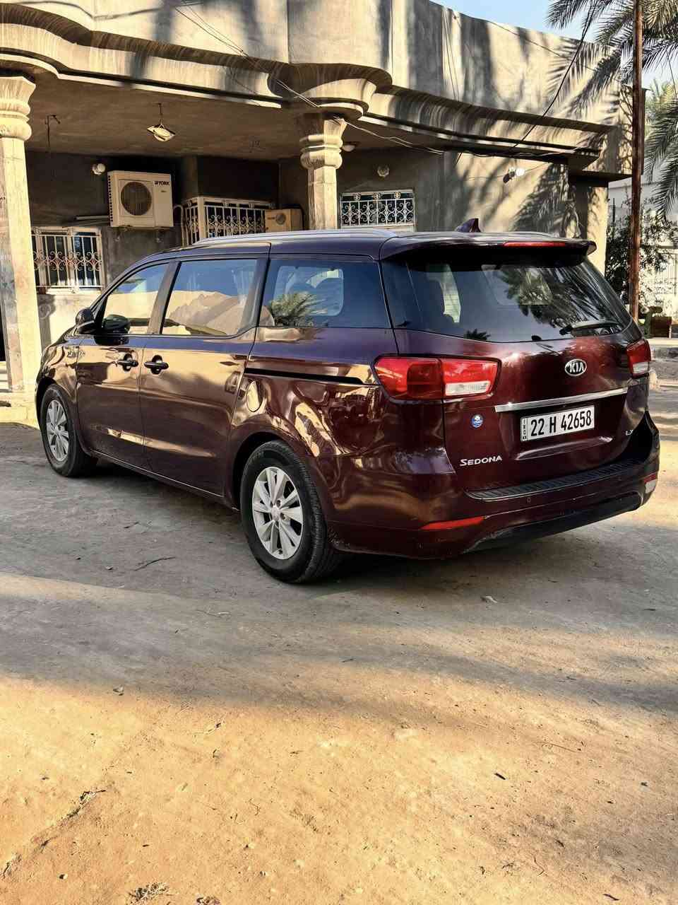 سلام عليكم كيا سيدونا موديل 16 للبيع او مراس ترهم  وارد امريكي  حادثها جاملغ خلفي رقم اربيل.  الي يحب ينتصل ***********
