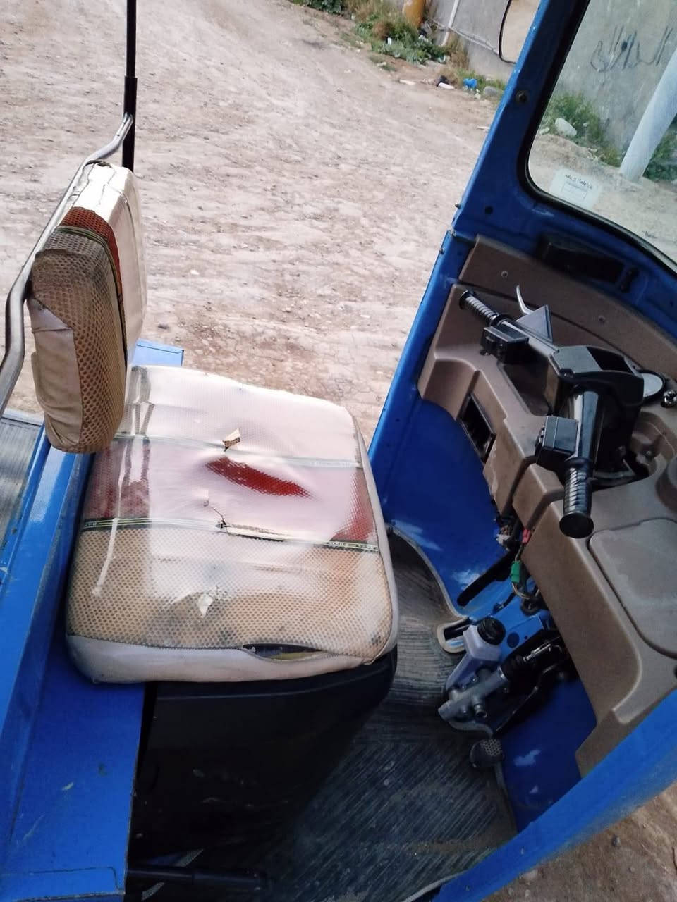 سلام عليكم تكتك للبيع مديل 2020 شهر 8 تحويل ثاني يوم تكتك نضيفه نضيفه خير من الله بلايه   سعر 6 وثمنميه وبيها مجال الطيب بكان بغداد قرب سيطره الشعب رقم الهاتف ***********
