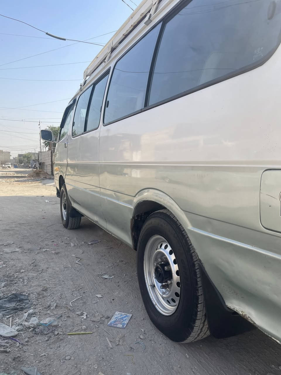 سلام عليكم شري 2012 سياره لا ضربه ولا صبغ مكينه كير اكسر كفاله مصفره هيه ومرور رقم واسط انكليزي تحويل ثاني يوم السعر 70 وبيها مجال قليل العنوان بغداد ال رقم *********** ما جاوب خاص
